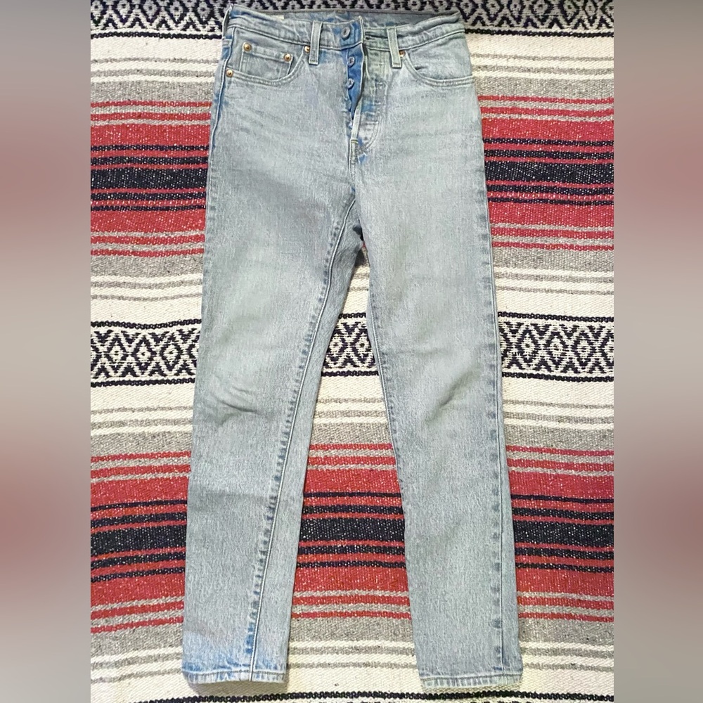 Classic Levi’s 501 S Skinny Jeans in “Tango Light”